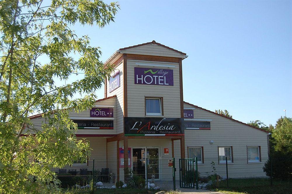 Hotel Lemand Lyon Est - Вильфонтен Экстерьер фото